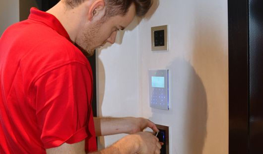 Hustech Installations AG